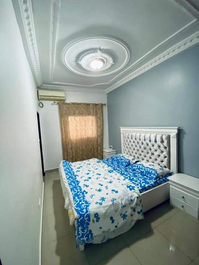 Appartement Meuble 3Ch Yaounde Omnisport - Tigson Bagian luar foto