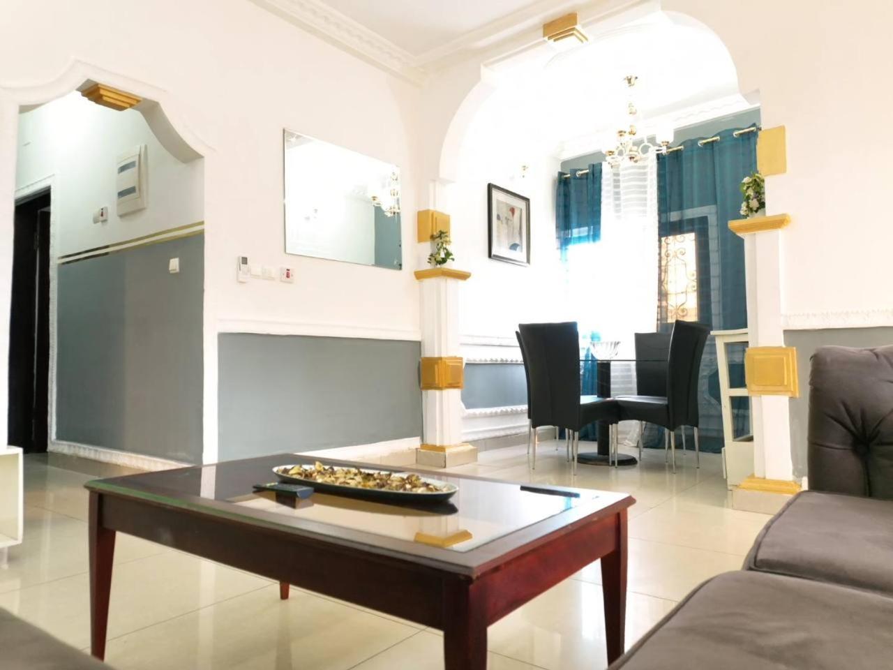 Appartement Meuble 3Ch Yaounde Omnisport - Tigson Bagian luar foto