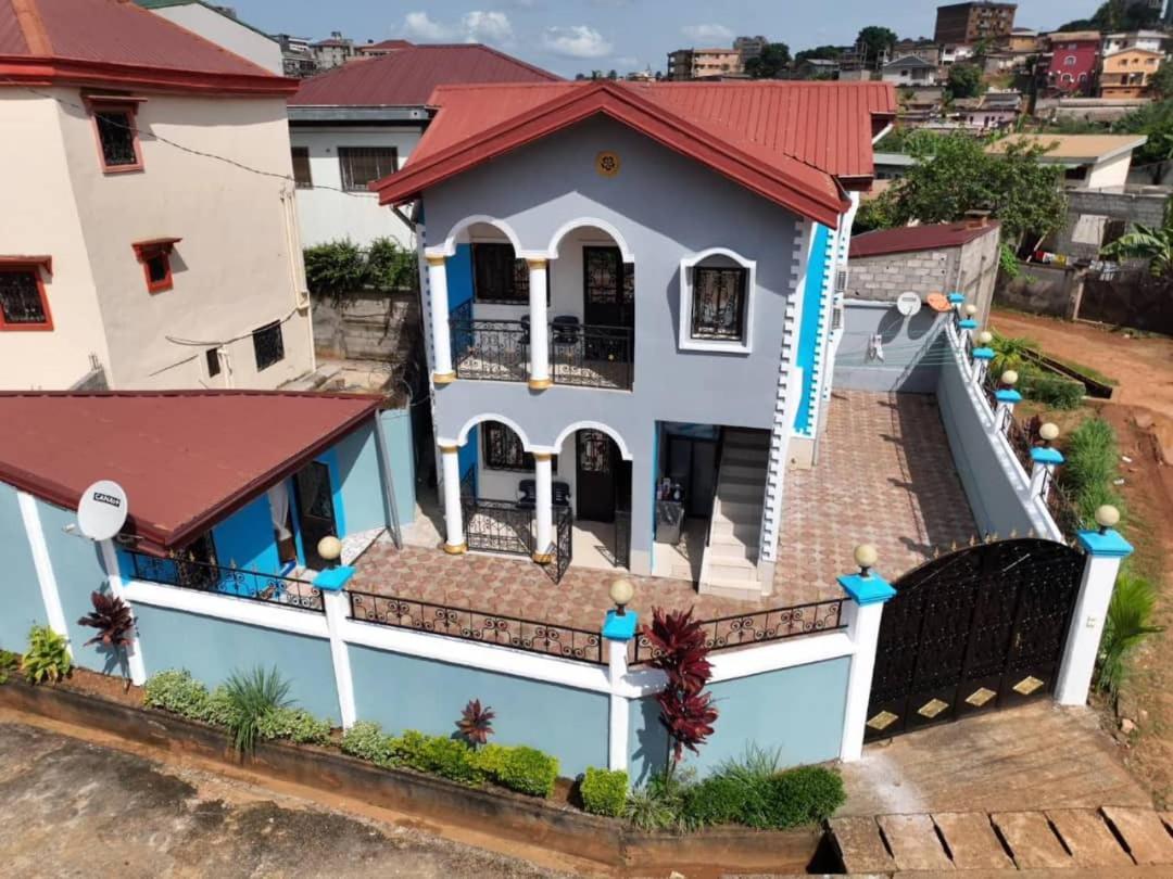 Appartement Meuble 3Ch Yaounde Omnisport - Tigson Bagian luar foto