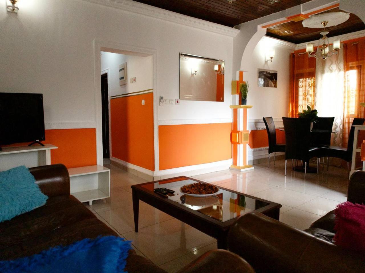 Appartement Meuble 3Ch Yaounde Omnisport - Tigson Bagian luar foto